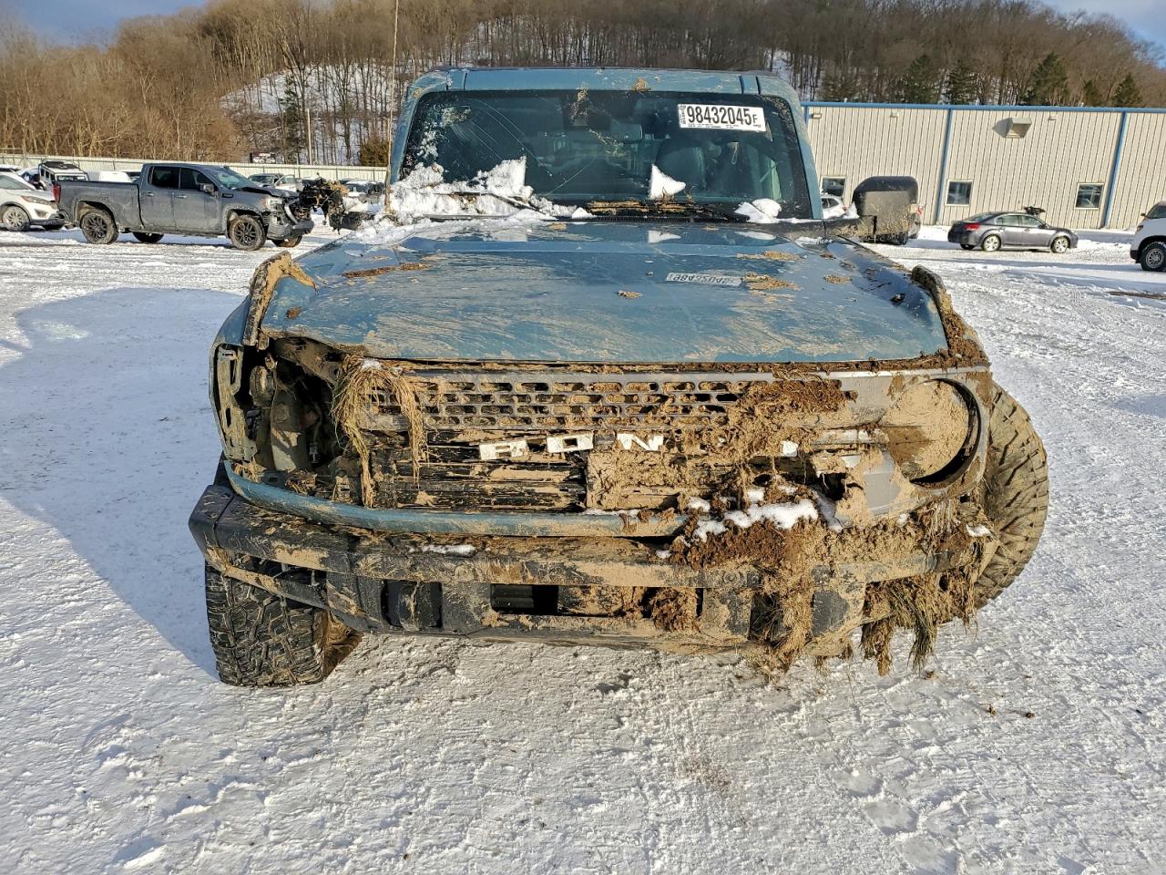 Ford Bronco Base Image 4