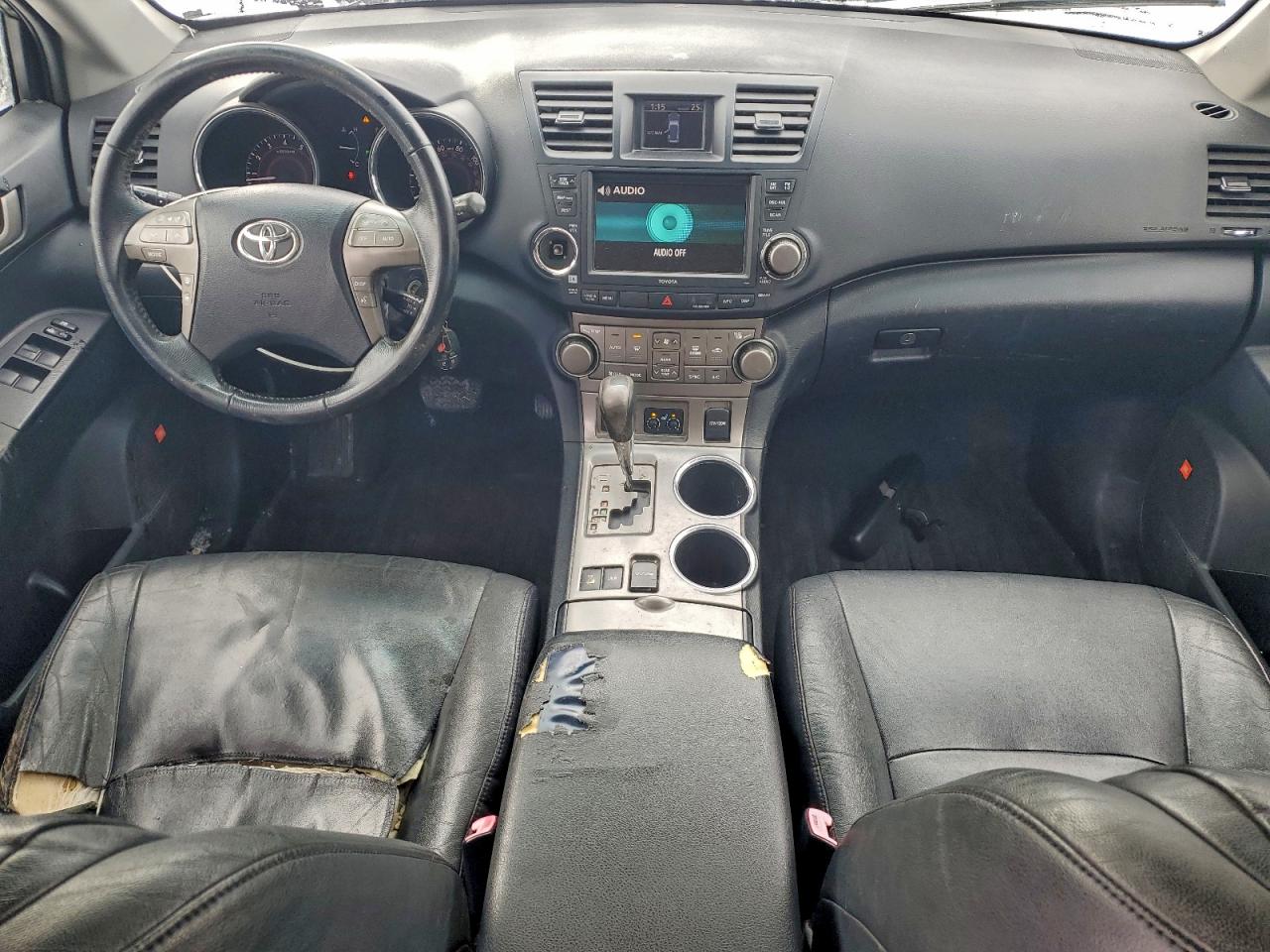 Toyota Highlander Sport Image 13