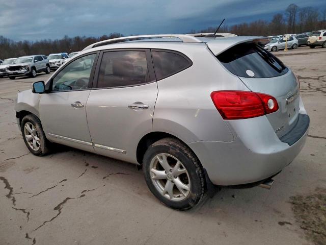 Nissan Rogue S Image 2