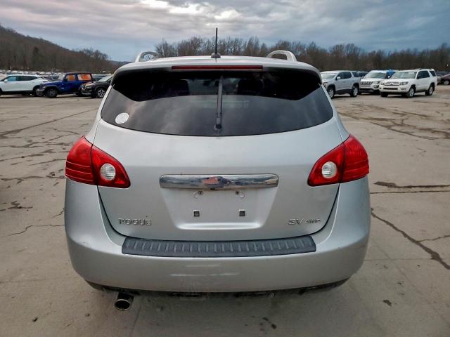 Nissan Rogue S Image 8