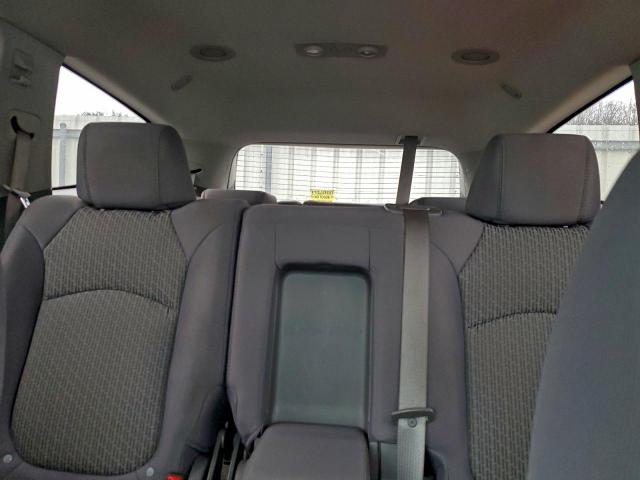 Chevrolet Traverse Ls Image 12
