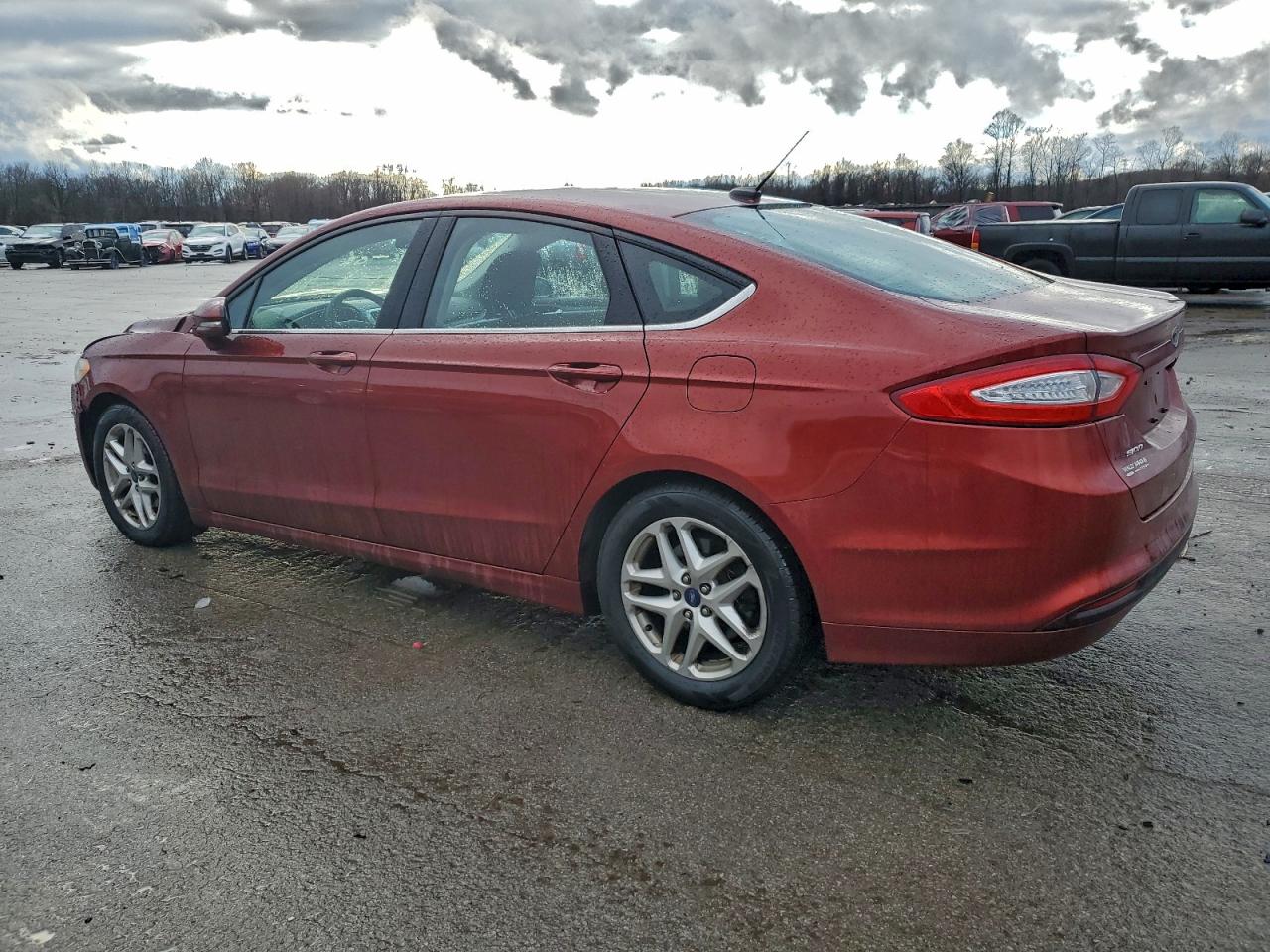Ford Fusion Se Image 2
